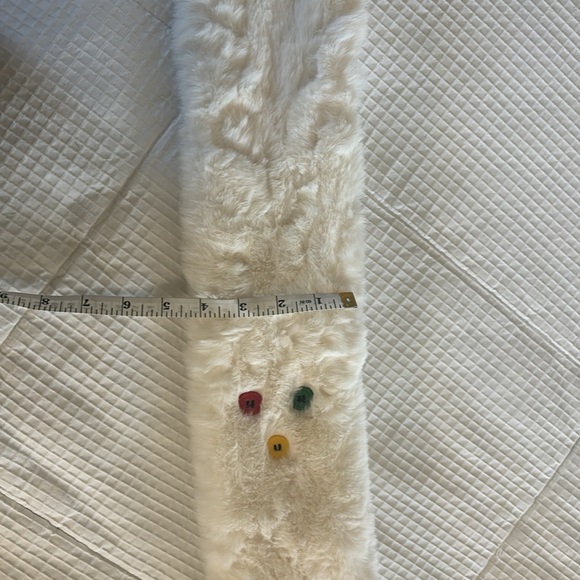 Fuzzy neck scarf/shawl accented with cute colorful buttons by Halara - Picture 3 of 8